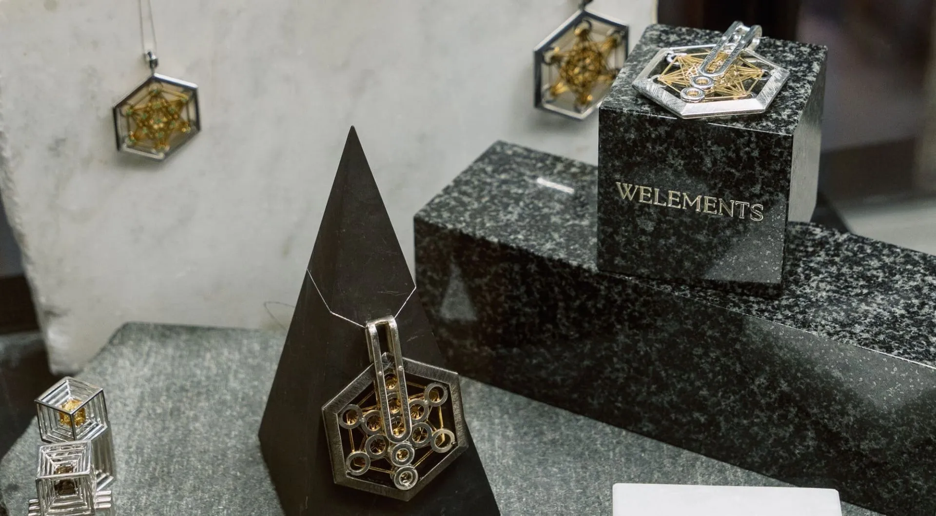 Возвращение к себе: камерная женская встреча в Ampermy