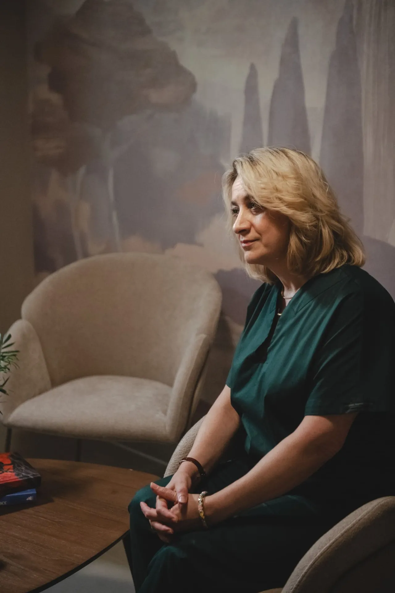 Эксперт Ampermy для Marie Claire: Почему нас влечет к эмоционально недоступным людям?