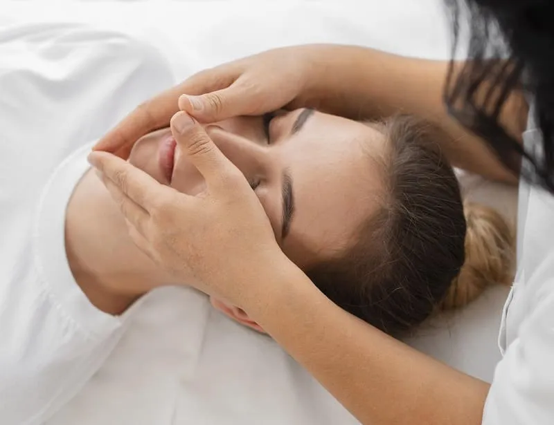 Буккальный массаж лица