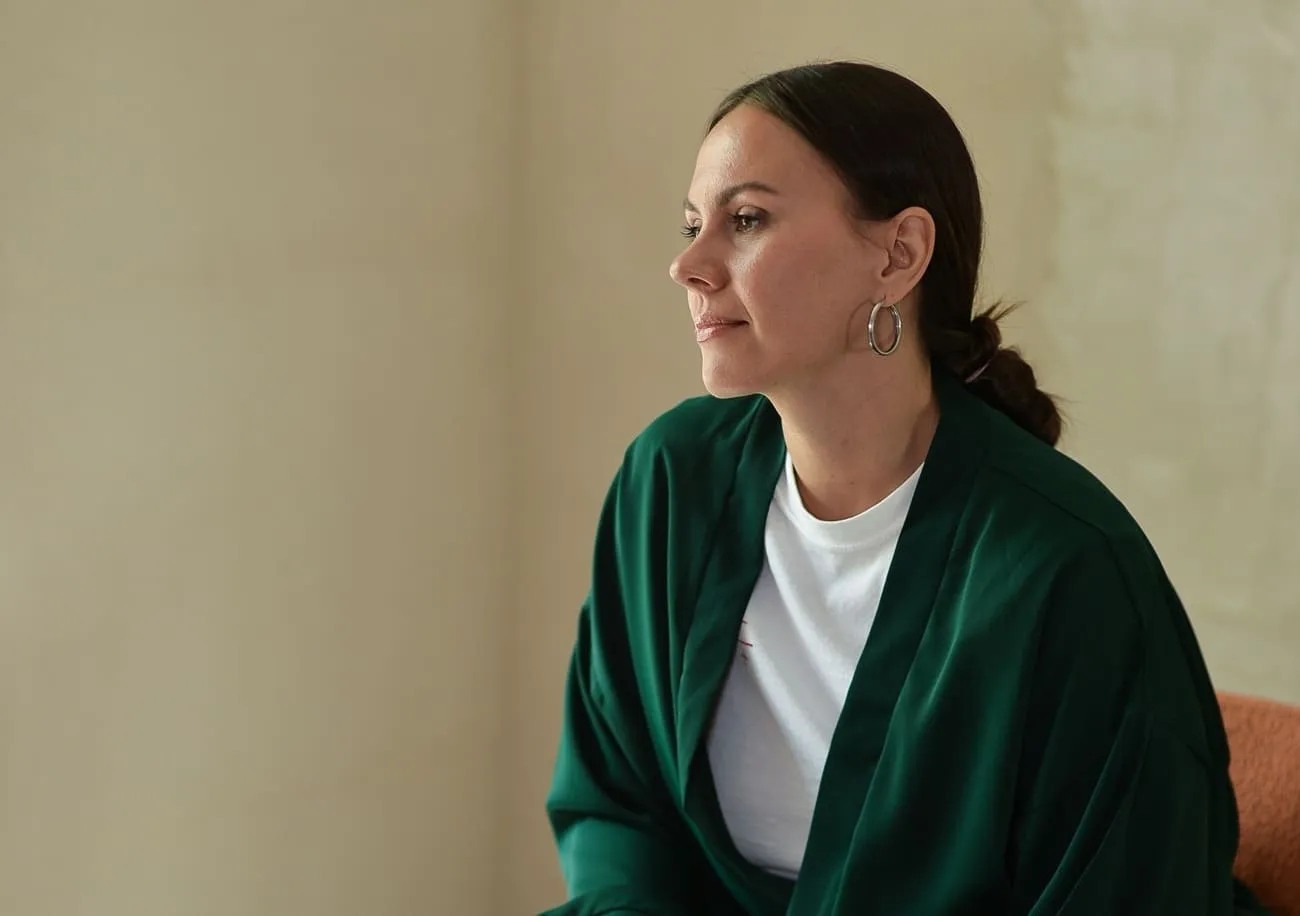 Елена Середа, на услугу Лепка