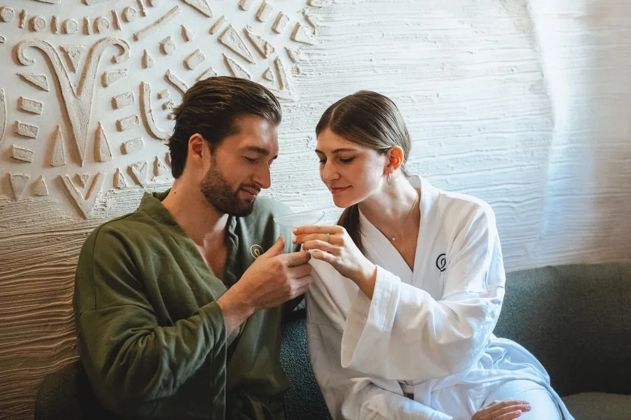 КОСМОС ВДВОЕМ: ФЛОАТИНГ В НЕВЕСОМОСТИ