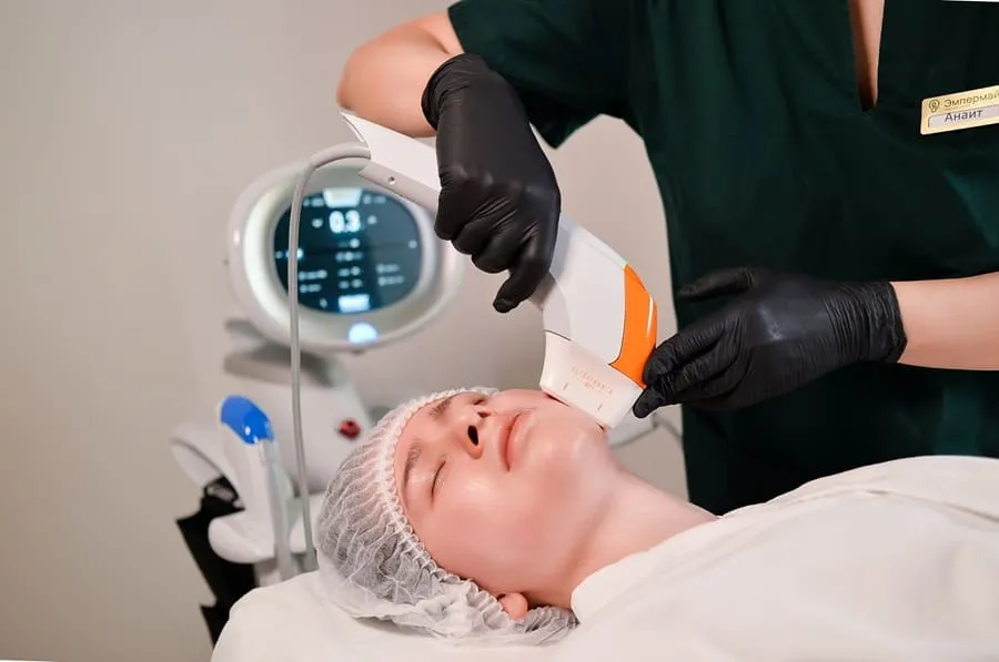 SMAS-лифтинг: Нижняя треть лица – 300 линий