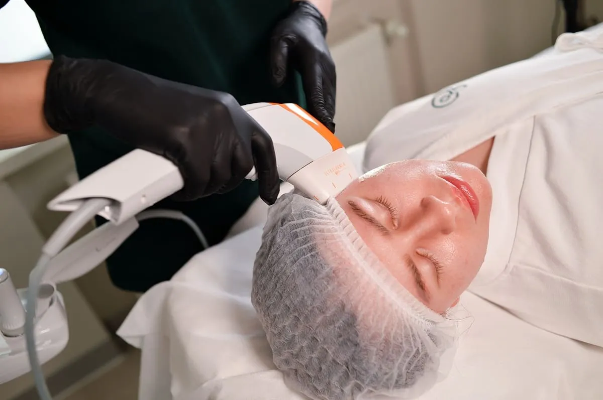 SMAS-лифтинг: Лицо – 300 линий